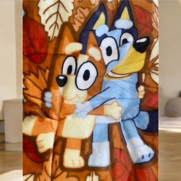 🍁 Bluey and Bingo Fall Hugs Harvest Plush  Throw Blanket - Picture 1 of 6